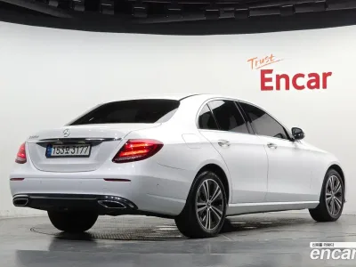 2020 Mercedes-Benz E-Class E220d Avantgarde, фото 2, лот 10523750