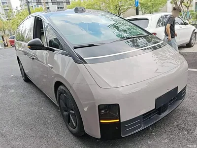 2024 Li Auto MEGA Ultra, фото 4, лот 10390404