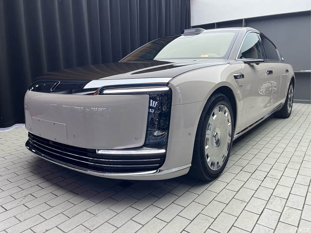 2025 Zunjie S800 Model Extended Range Starlight Executive Edition 4-seater, фото 1, лот 10930993