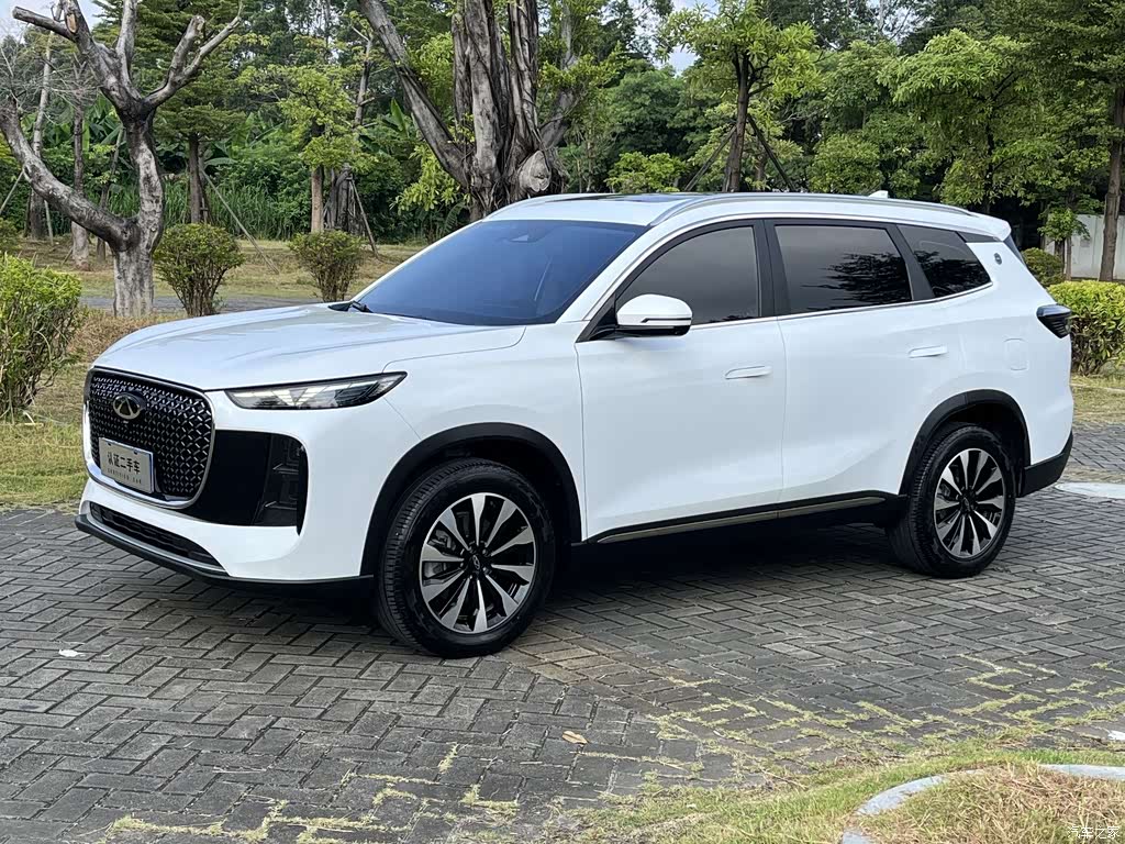 2025 Chery Tiggo 8 PLUS 290TGDI DCT Luxury 5-seater, фото 1, лот 11218871