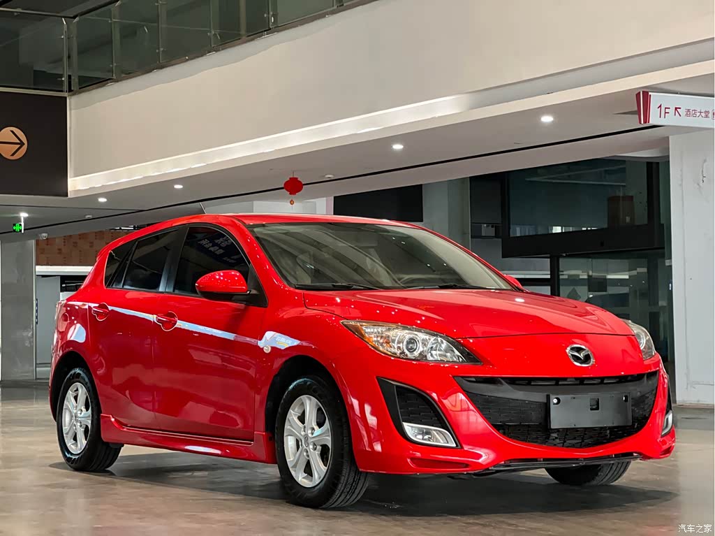 2013 Mazda Mazda3 Axela Hatchback 1.6L Automatic Elite, фото 3, лот 11223474