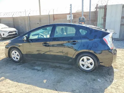 2011 TOYOTA PRIUS TWO, фото 2, лот 10553900