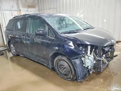 2017 TOYOTA SIENNA SE, фото 4, лот 10492834