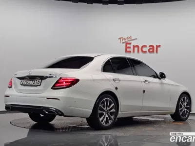 2019 Mercedes-Benz E-Class E300 4MATIC Avnatgarde, фото 1, лот 10214323
