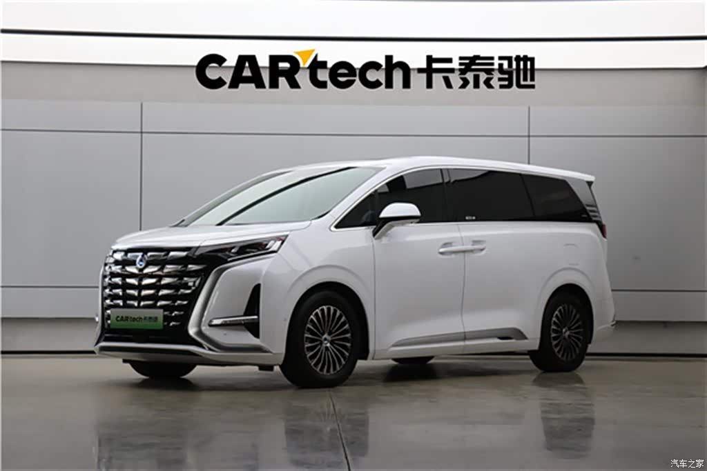 2024 Denza D9 DM-i 980 AWD Flagship, фото 1, лот 11224707