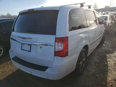 2015 CHRYSLER TOWN & COUNTRY S, фото 4, лот 10863997