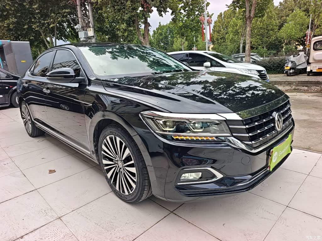 2019 Volkswagen Passat 330TSI Luxury Edition China VI, фото 4, лот 11215546