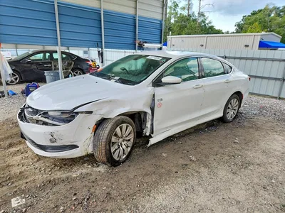 2016 CHRYSLER 200 LX, фото 1, лот 10866802