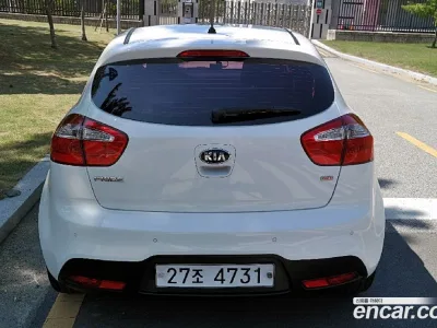2013 Kia pride 1.6 GDI Hatchback, фото 4, лот 10609085