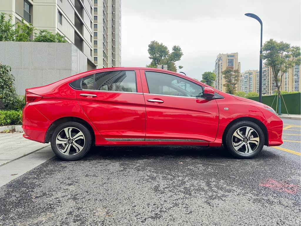 2015 Honda City 1.5L CVT Comfort, фото 4, лот 10418785