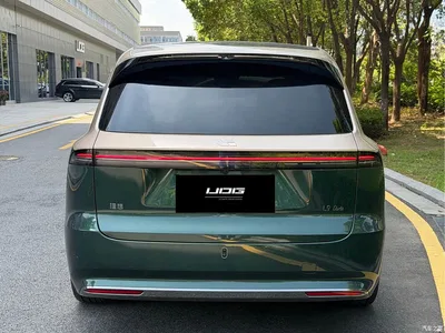 2026 Li Auto Li Xiang L9 Base Model, фото 4, лот 10822550