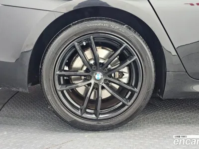 2017 BMW 5-Series 520d M Sport package, фото 4, лот 10210325