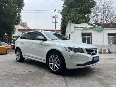 2017 Volvo XC60 T5 AWD Smart Advance, фото 3, лот 10365411