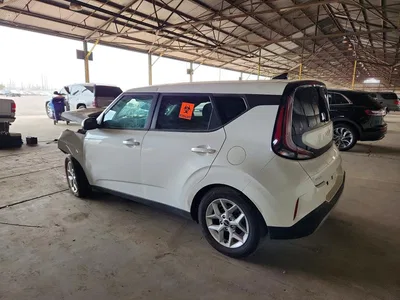 2024 KIA SOUL LX, фото 2, лот 10775402