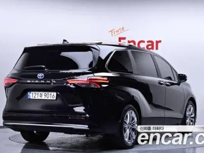 2023 Toyota Sienna 2.5 Hybrid 2WD, фото 1, лот 10034165