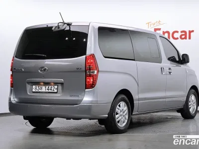 2019 Hyundai Starex Van 5-Seater, фото 1, лот 10192816