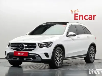 2020 Mercedes-Benz GLC-Class GLC300 4MATIC, фото 1, лот 10212397