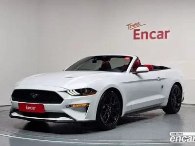 2022 Ford Mustang Convertible, фото 1, лот 10520736