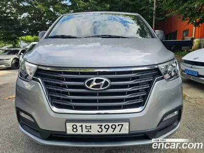 2021 Hyundai Starex Van 3-Seater, фото 1, лот 10160665