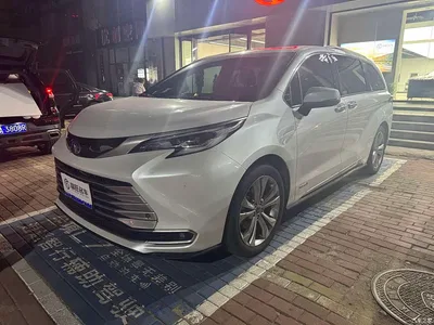 2023 Toyota Sienna 2.5L Hybrid Platinum Edition, фото 1, лот 10324090