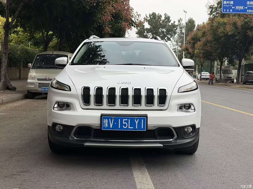 2017 Jeep Cherokee 2.0L Superior Edition, фото 1, лот 11104557