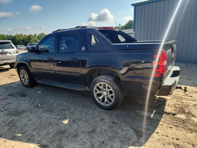 2013 CHEVROLET AVALANCHE LS, фото 2, лот 10701393