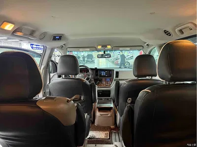 2015 Toyota Sienna 3.5L 2WD L, фото 4, лот 10383894