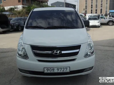 2011 Hyundai Starex 5-Seater VAN, фото 1, лот 10191597