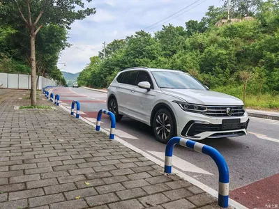 2024 Volkswagen Tiguan L Outstanding 330TSI Auto 2WD R-Line Dragon Glory Edition, фото 1, лот 10461576