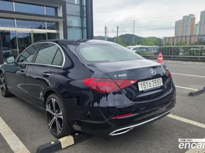 2023 Mercedes-Benz C-Class C300 4MATIC Avantgarde, фото 2, лот 10047229