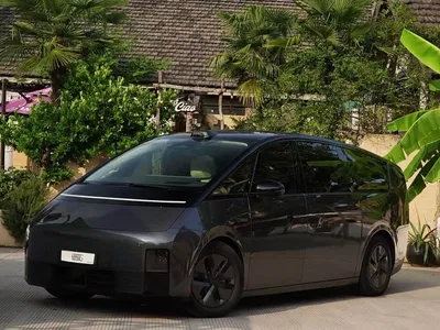 2025 Li Auto MEGA Ultra Smart Renewal Edition, фото 2, лот 10767621