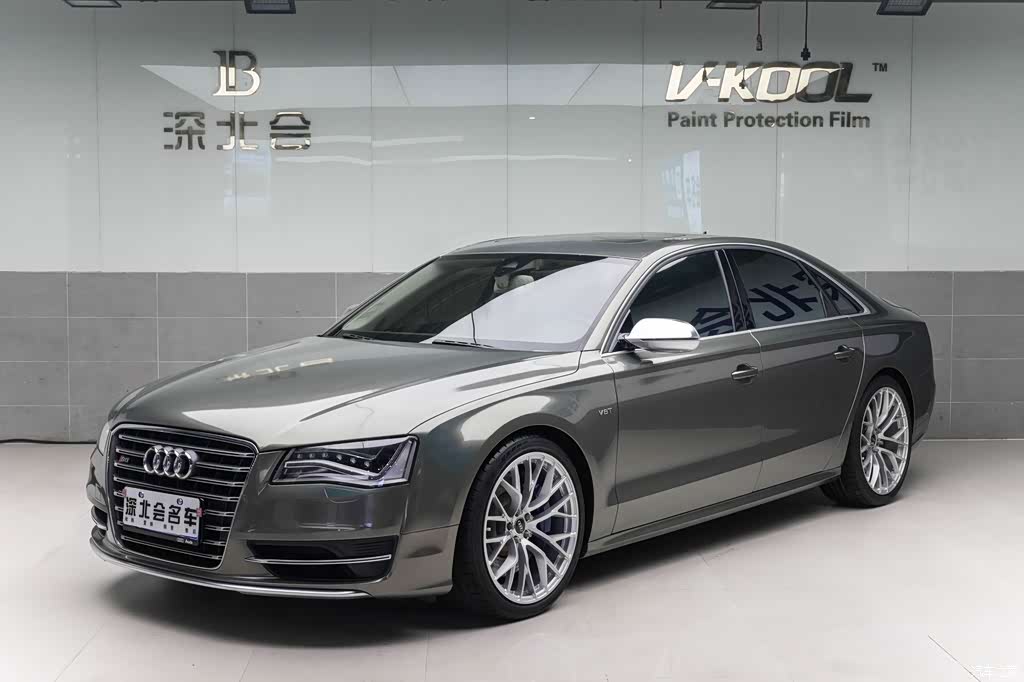 2013 Audi S8 4.0TFSI quattro, фото 1, лот 10471718