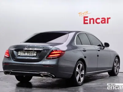2018 Mercedes-Benz E-Class E300 Avantgarde, фото 1, лот 10075675