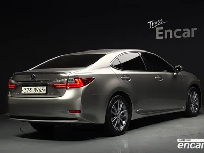 2018 Lexus ES 300h Supreme+, фото 1, лот 11255141