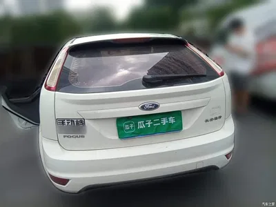2013 Ford Focus Hatchback Classic 1.8L Manual Base, фото 4, лот 11188235
