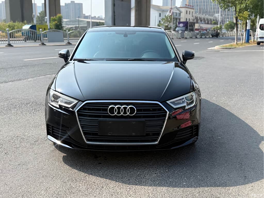 2018 Audi A3 30th Anniversary Sportback 35 TFSI Progressive, фото 2, лот 11223274