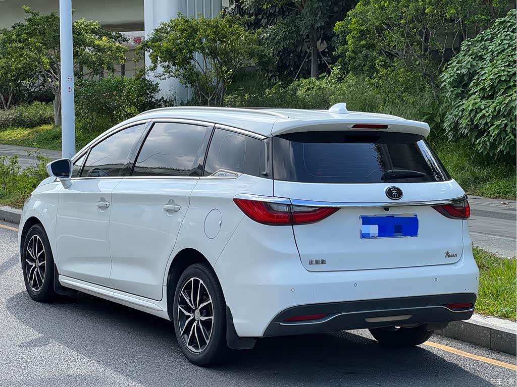 2017 BYD Song MAX 1.5T Auto Smart Elite 7-Seater, фото 4, лот 11181578