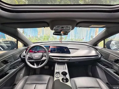 2025 Cadillac XT5 2.0T Luxury, фото 4, лот 10303089