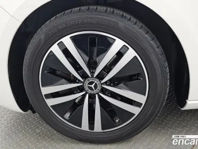 2021 Mercedes-Benz A-Class A220 Sedan, фото 3, лот 10036431