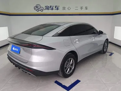 2025 Geely Galaxy Galaxy L6 EM-i 60km Voyage Edition, фото 3, лот 11549701