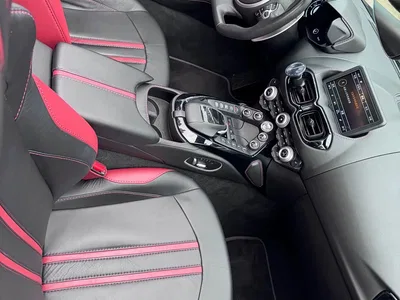 2022 Aston Martin V8 Vantage 4.0T V8 Roadster, фото 2, лот 11546341