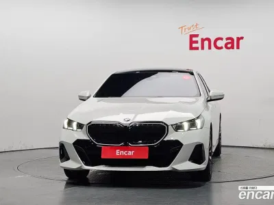 2025 BMW 5-Series 530i xDrive M Sport, фото 2, лот 10044174