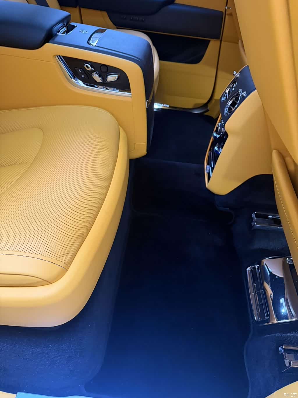 2024 Rolls-Royce Cullinan, фото 4, лот 11223239