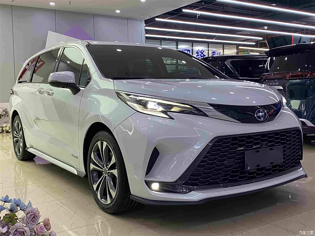 2023 Toyota Granvia 2.5L Hybrid VIP Edition, фото 3, лот 11220598