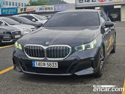 2025 BMW 5-Series 520i M Sport, фото 3, лот 10135382