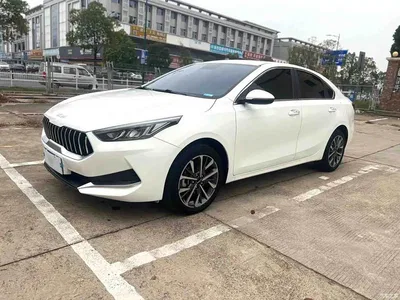 2021 Kia K3 1.5L CVT Fashion Edition, фото 1, лот 10336874