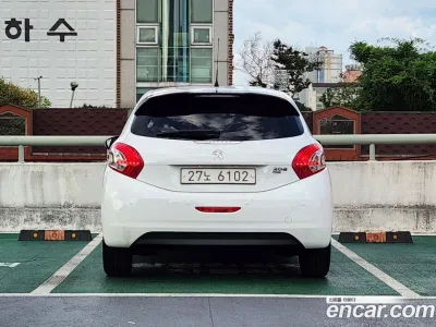 2014 Peugeot 208 1.4 e-HDi Allure 5Door, фото 4, лот 10118047