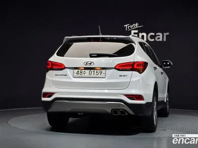 2017 Hyundai Santafe Diesel 2.0 2WD, фото 4, лот 10098143