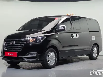 2018 Hyundai Starex Van 5-Seater, фото 1, лот 10514852