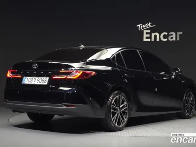 2025 Toyota Camry 2.5 XLE Hybrid, фото 2, лот 11255145